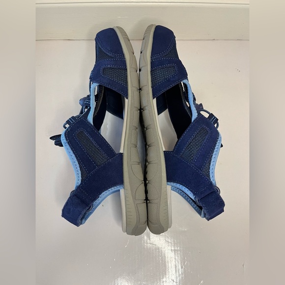 Lands’ End Women’s Size 11D 11 D Navy Dark Blue Closed Toe Water Shoes - Picture 8 of 11